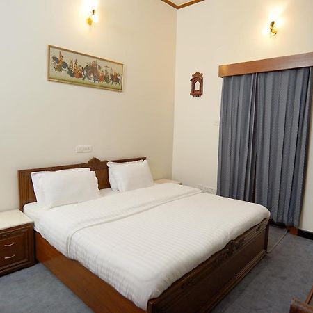 Bed and Breakfast The Edgeworth Shimla Exterior foto